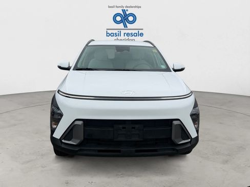 Used 2024 Hyundai Kona SEL AWD/4WD image 9