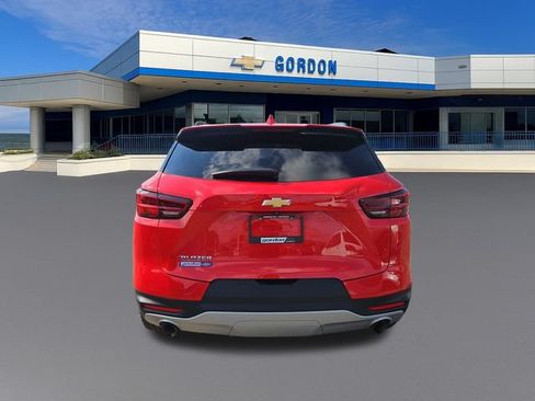 Used 2023 Chevrolet Blazer LT w/ Convenience Package FWD image 4