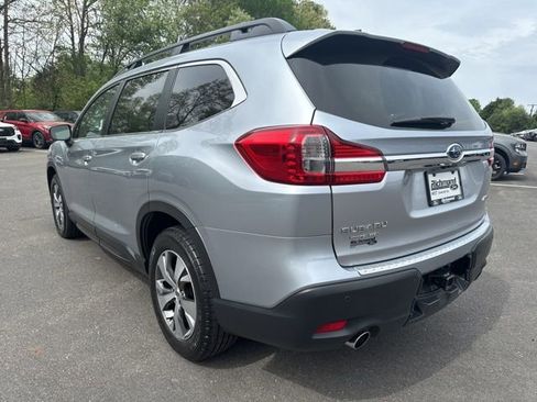Used 2022 Subaru Ascent Premium w/ Convenience Package AWD/4WD image 3