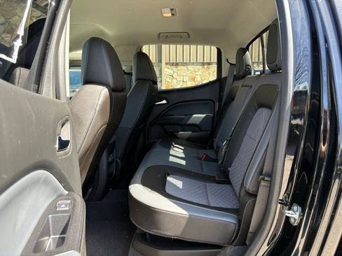 Used 2020 Chevrolet Colorado Z71 image 38