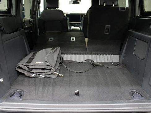 Used 2024 Ford Bronco Wildtrak AWD/4WD image 45