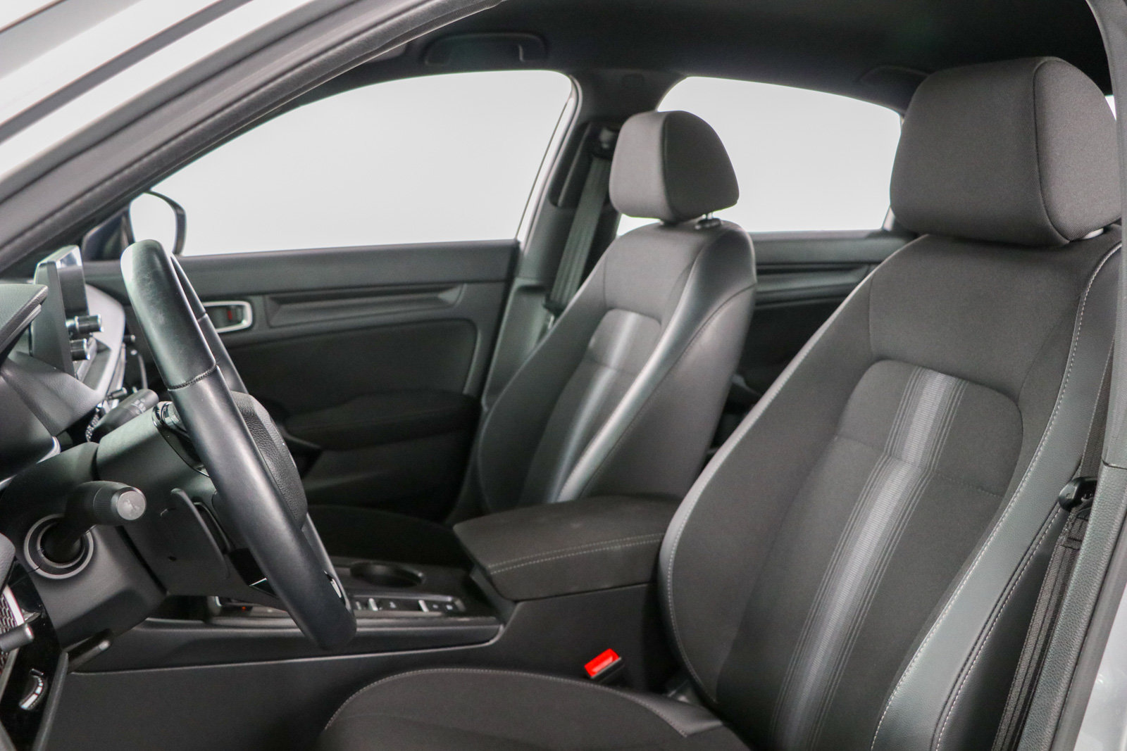 Used 2025 Honda Civic Sport image 23