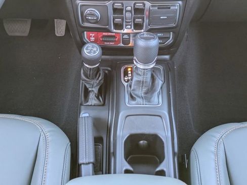 New 2026 Jeep Gladiator Mojave AWD/4WD image 19