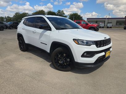 Used 2025 Jeep Compass Latitude w/ Altitude Special Edition