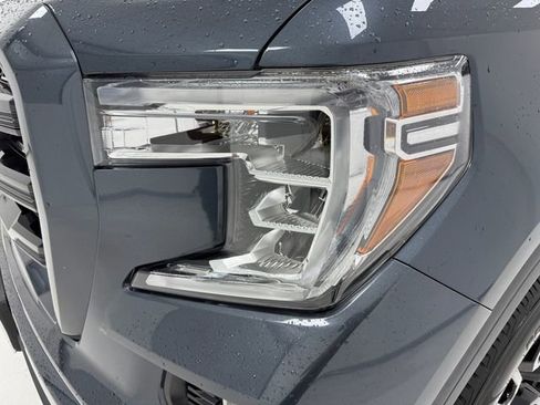 Used 2021 GMC Sierra 1500 Elevation w/ Preferred Package RWD image 6