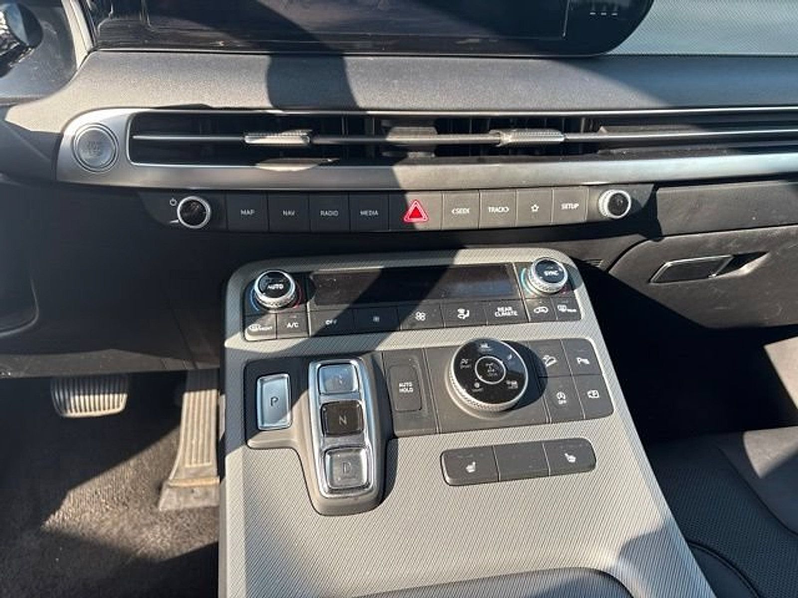 Certified 2025 Hyundai Palisade SEL AWD/4WD image 14