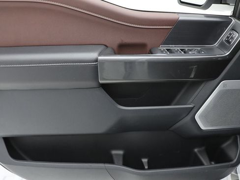 Used 2023 Ford F150 Lariat w/ Equipment Group 502A High image 17