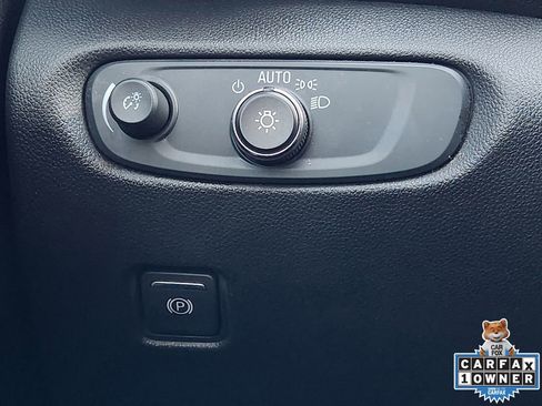 Used 2020 Chevrolet Blazer LT image 28