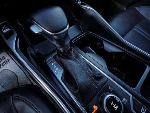 Used 2022 Kia Sorento S image 29