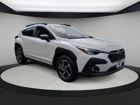 Used 2024 Subaru Crosstrek 2.0i Premium AWD/4WD image 2