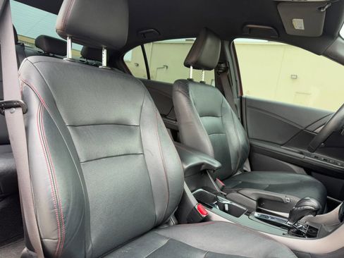 Used 2017 Honda Accord Sport Special Edition image 12