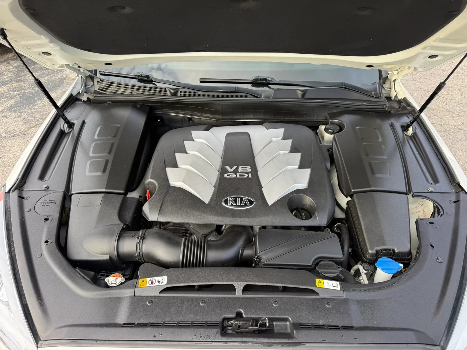 Used 2017 Kia K900 Luxury w/ VIP Plus Package RWD image 21