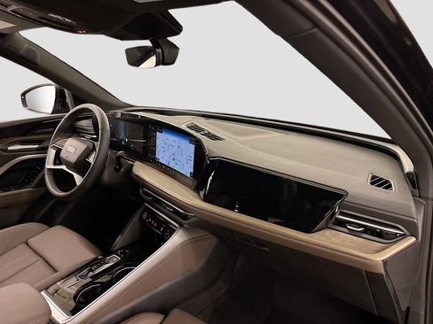 New 2025 Audi Q5 Premium Plus image 14