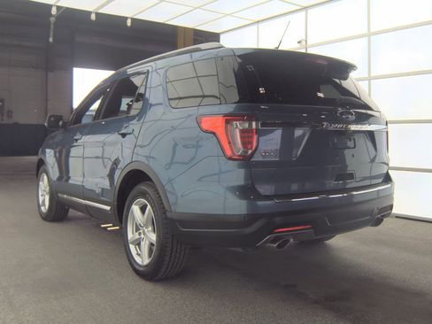 Used 2018 Ford Explorer XLT w/ Equipment Group 202A image 8