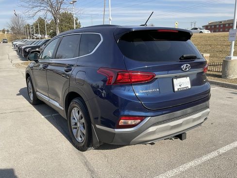 Used 2019 Hyundai Santa Fe SE image 5