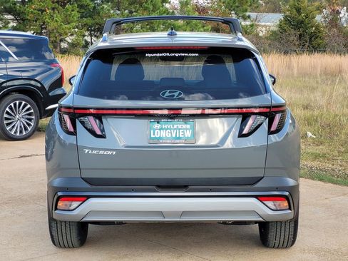 New 2025 Hyundai Tucson Limited FWD image 4