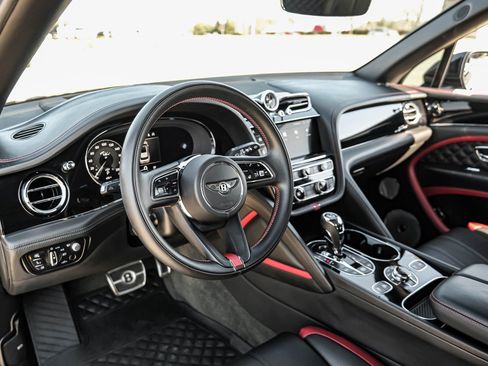 Used 2021 Bentley Bentayga Speed image 3