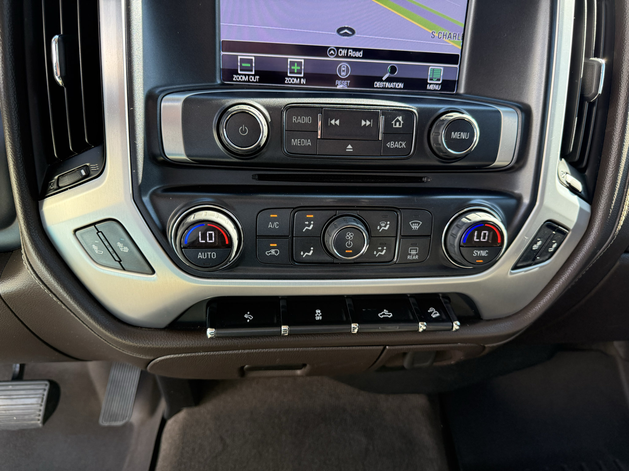 Used 2017 GMC Sierra 1500 SLT w/ SLT Premium Package AWD/4WD image 26