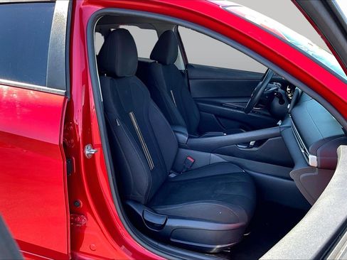 Used 2021 Hyundai Elantra SEL FWD image 7