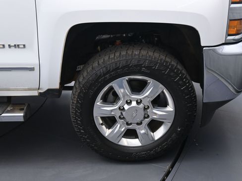 Used 2018 Chevrolet Silverado 2500 LTZ w/ Z71 Package, Off-Road image 13