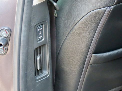 Used 2026 Honda Odyssey EX-L image 18