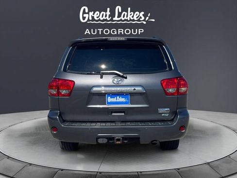 Used 2011 Toyota Sequoia Platinum AWD/4WD image 4