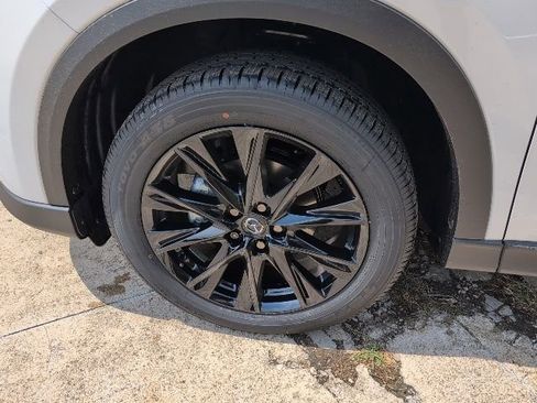 Used 2025 MAZDA CX-5 Carbon Edition image 9