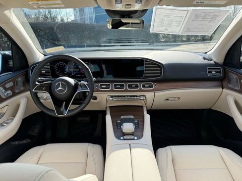 Certified 2026 Mercedes-Benz GLS 450 4MATIC image 13