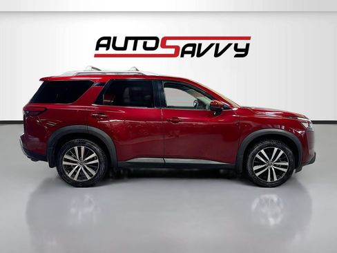Used 2023 Nissan Pathfinder Platinum AWD/4WD image 8