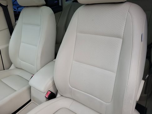 Used 2013 Volkswagen Tiguan SEL image 6