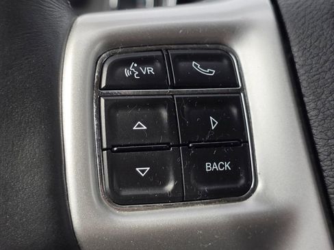 Used 2014 Chrysler Town & Country Touring-L w/ Trailer Tow Group FWD image 31