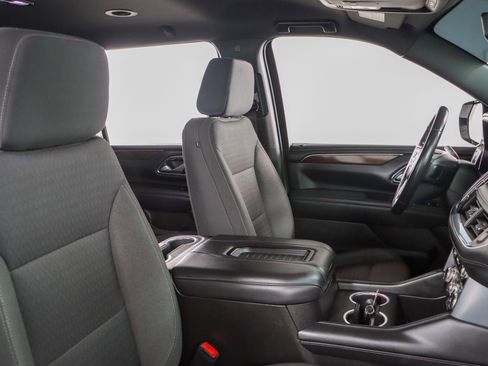 Used 2022 GMC Yukon XL SLE image 29