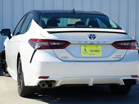 Used 2023 Toyota Camry XSE w/ Navigation Package image 5