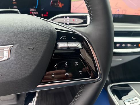 New 2025 Cadillac Lyriq Premium Luxury image 28