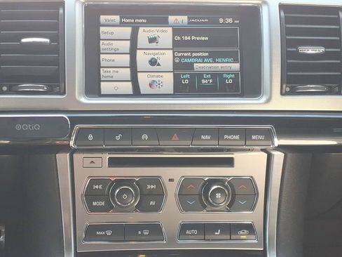 Used 2015 Jaguar XF Sport RWD image 6