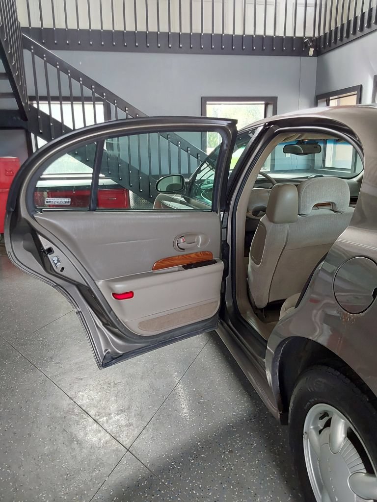 Used 2000 Buick Le Sabre Custom w/ Prestige Opt Pkg FWD image 17