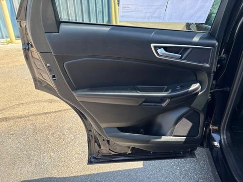 Used 2023 Ford Edge SEL AWD/4WD image 18