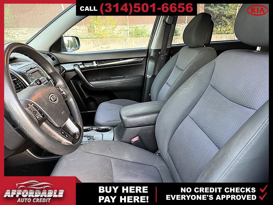 Used 2012 Kia Sorento LX w/ Convenience Pkg FWD image 10