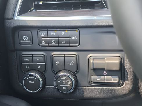 New 2026 Chevrolet Tahoe Premier w/ Sun And Tow Package image 26