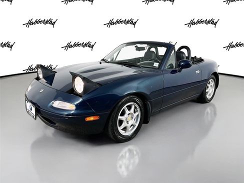 Used 1997 MAZDA MX-5 Miata Base image 1