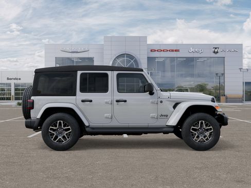 New 2025 Jeep Wrangler Sahara image 21