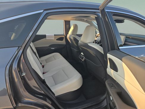 Used 2025 Lexus RX 350 Premium Plus w/ Accessory Package (Z1) FWD image 20