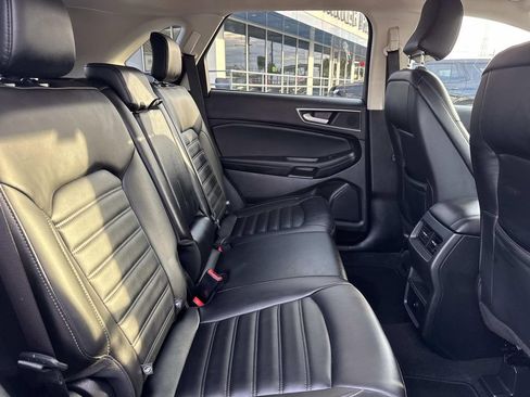 Used 2024 Ford Edge SEL image 9