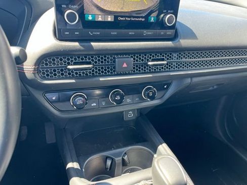 Used 2025 Honda HR-V Sport image 47