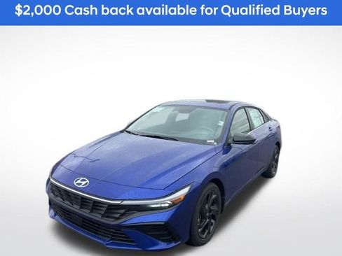 New 2026 Hyundai Elantra SEL Sport Premium FWD image 2
