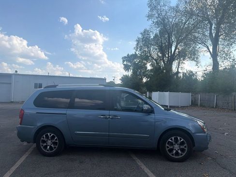 Used 2014 Kia Sedona EX FWD image 4