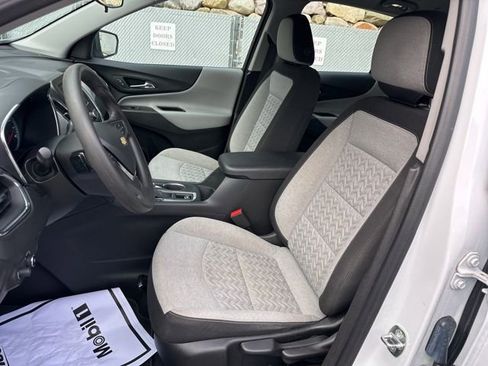 Used 2023 Chevrolet Equinox LS FWD image 13
