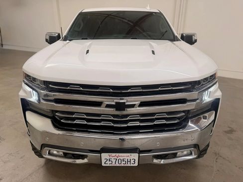 Used 2020 Chevrolet Silverado 1500 LTZ w/ Technology Package AWD/4WD image 5