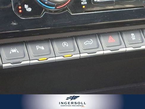 Used 2025 GMC Sierra 1500 AT4 w/ AT4 Premium Package image 28