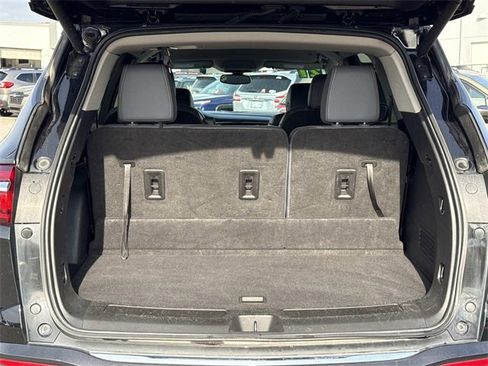 Used 2021 Buick Enclave Essence w/ Sport Touring Edition image 7